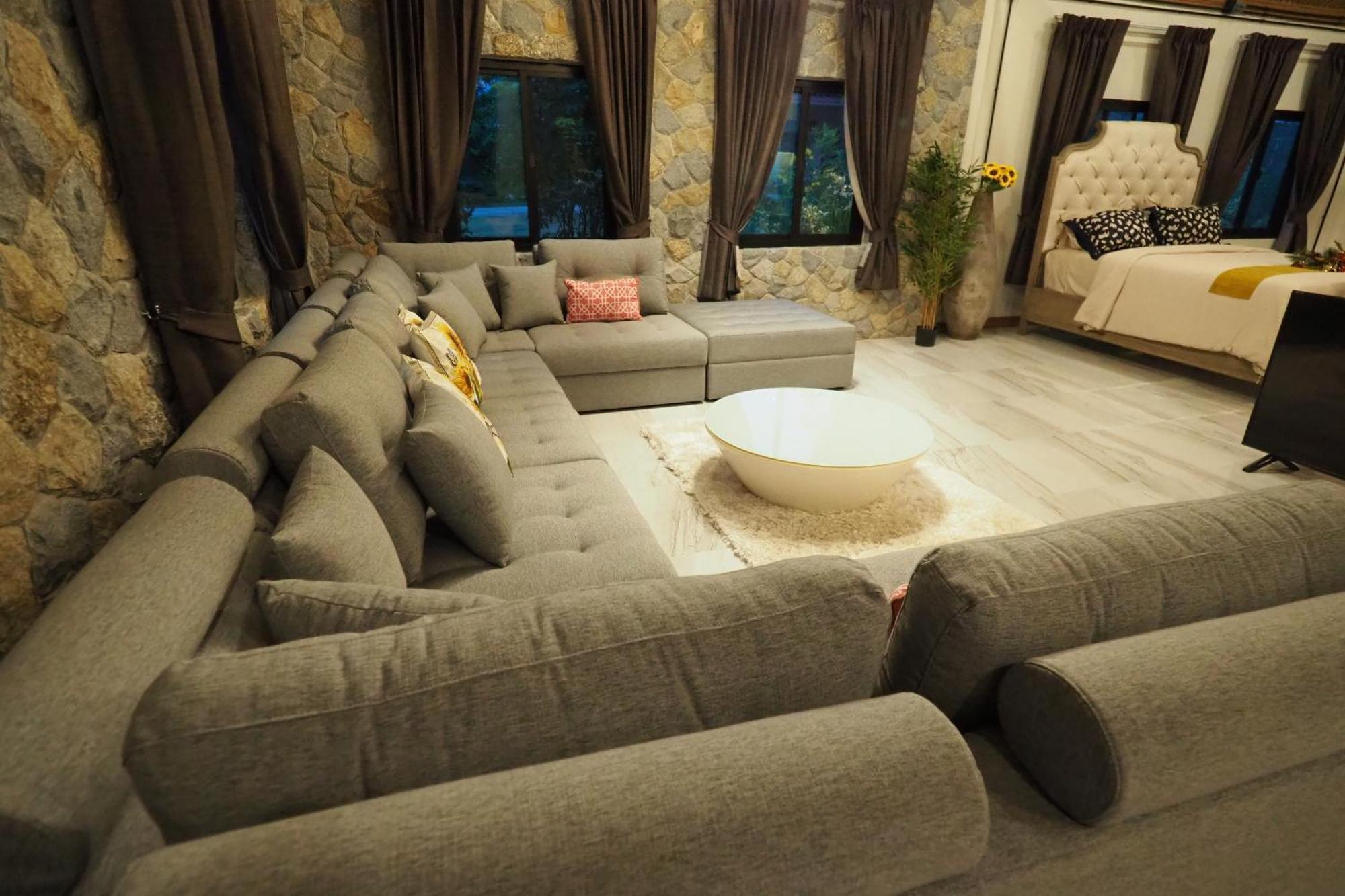 Villa Omloft *